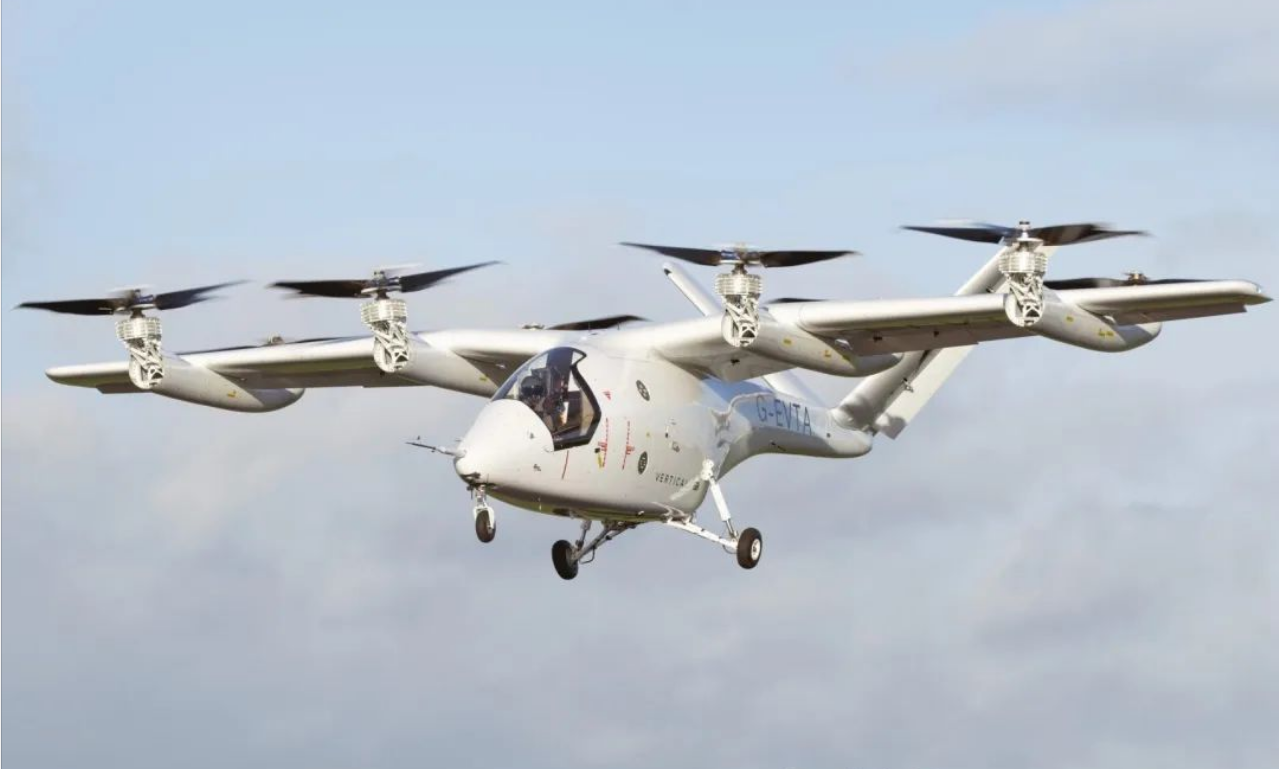 英国eVTOL开发商Vertical Aerospace成为世界上第二家在全尺寸矢量推力飞机上进行载人推力飞行测试的公司